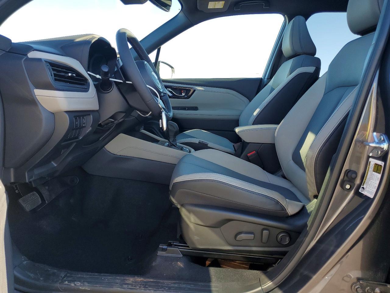2025 SUBARU FORESTER