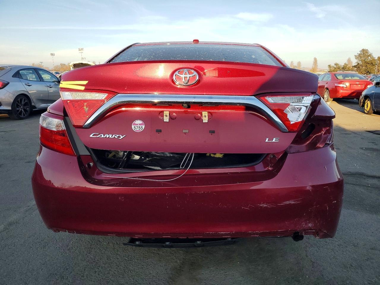 2015 TOYOTA CAMRY