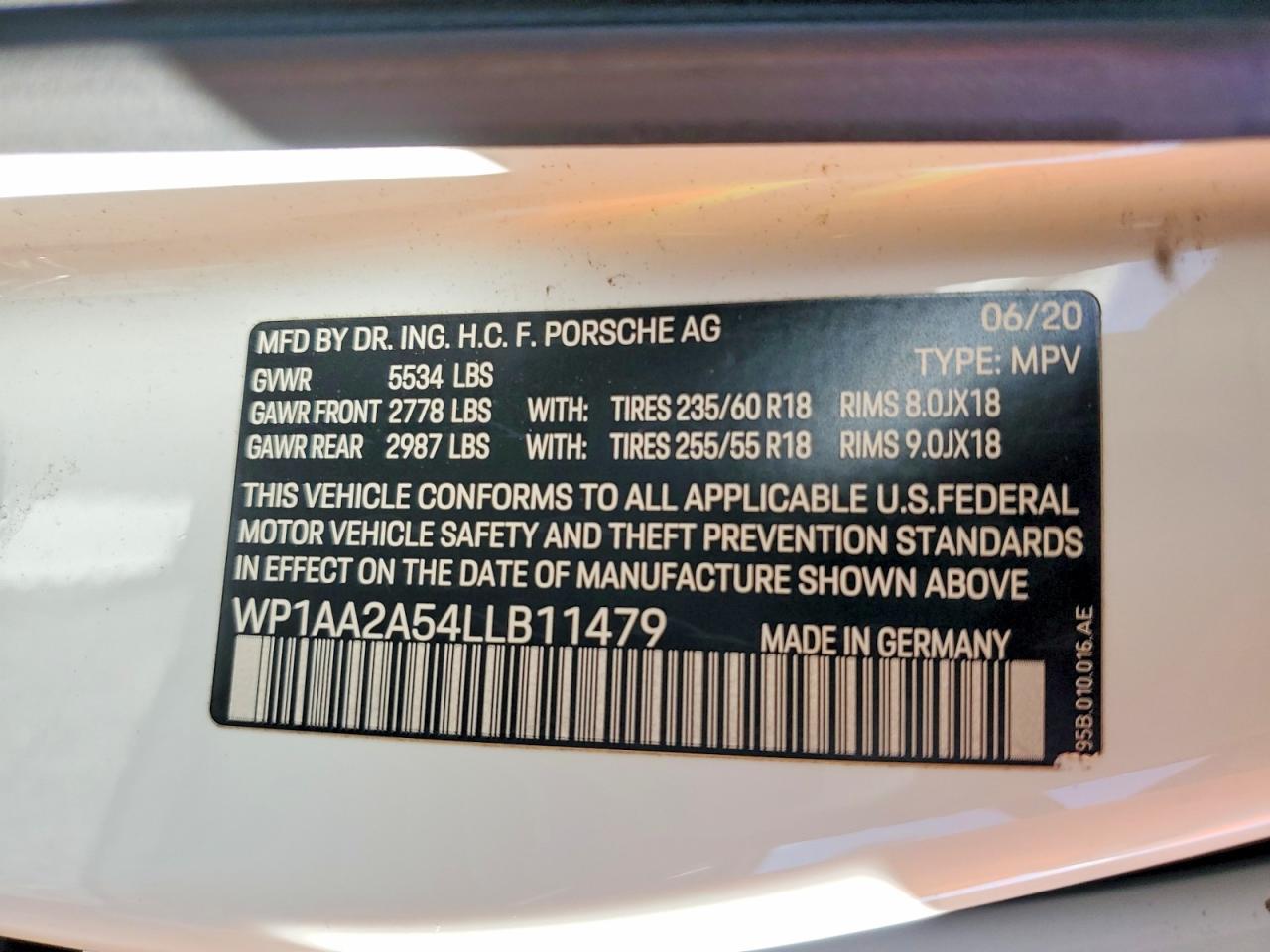 2020 PORSCHE Macan