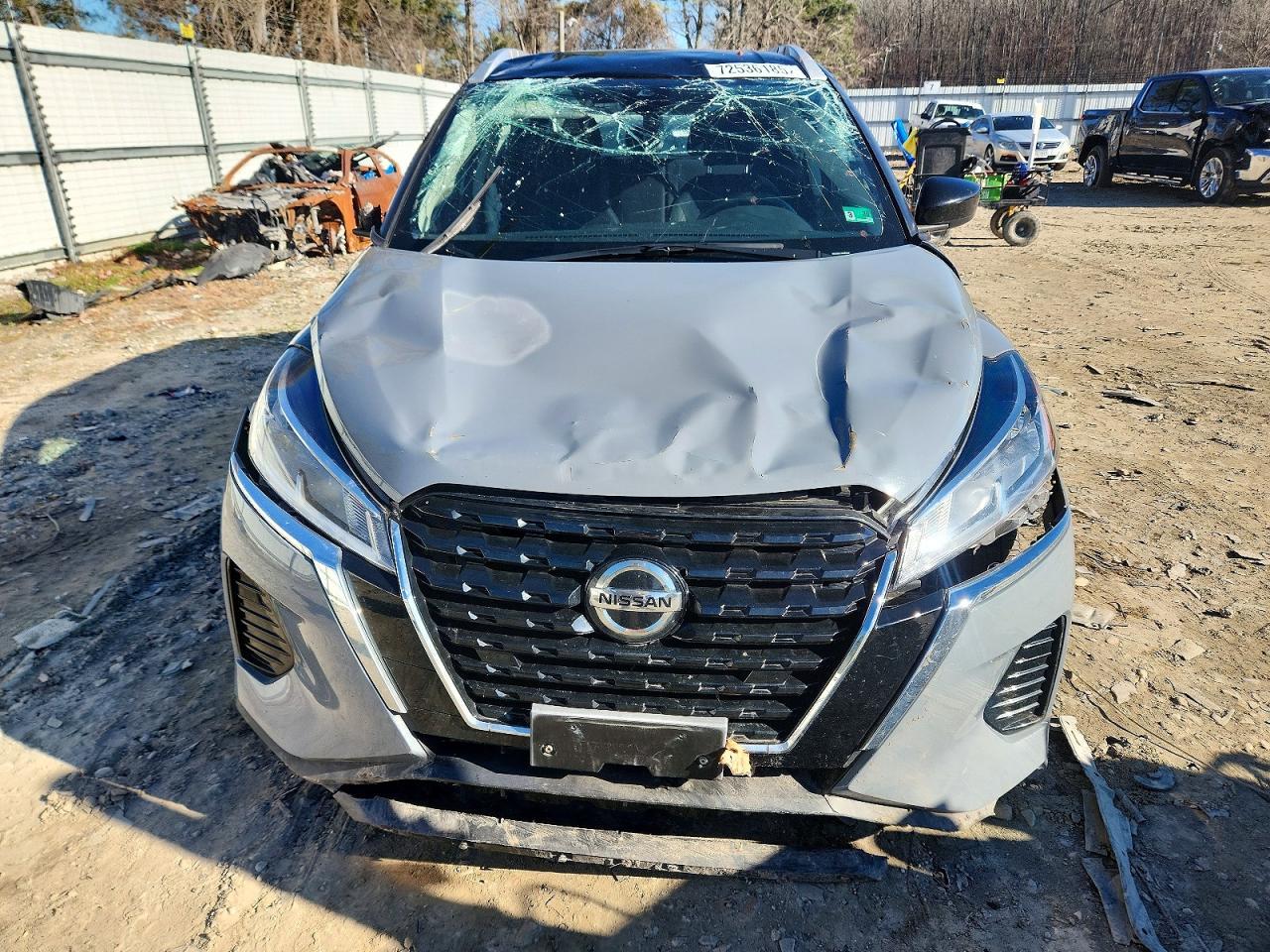 2021 NISSAN KICKS