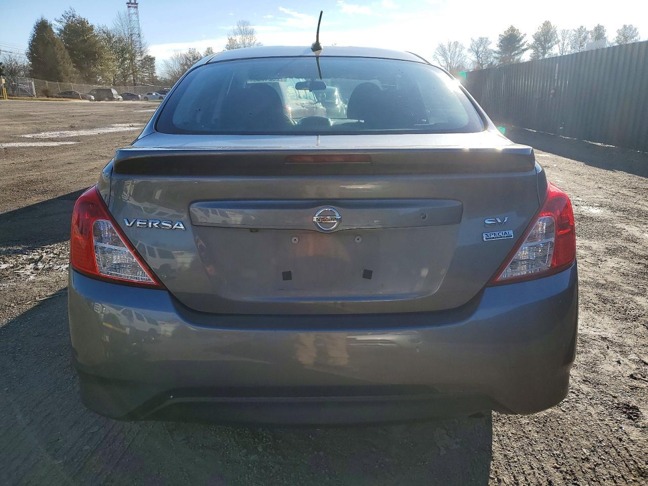 2018 NISSAN VERSA