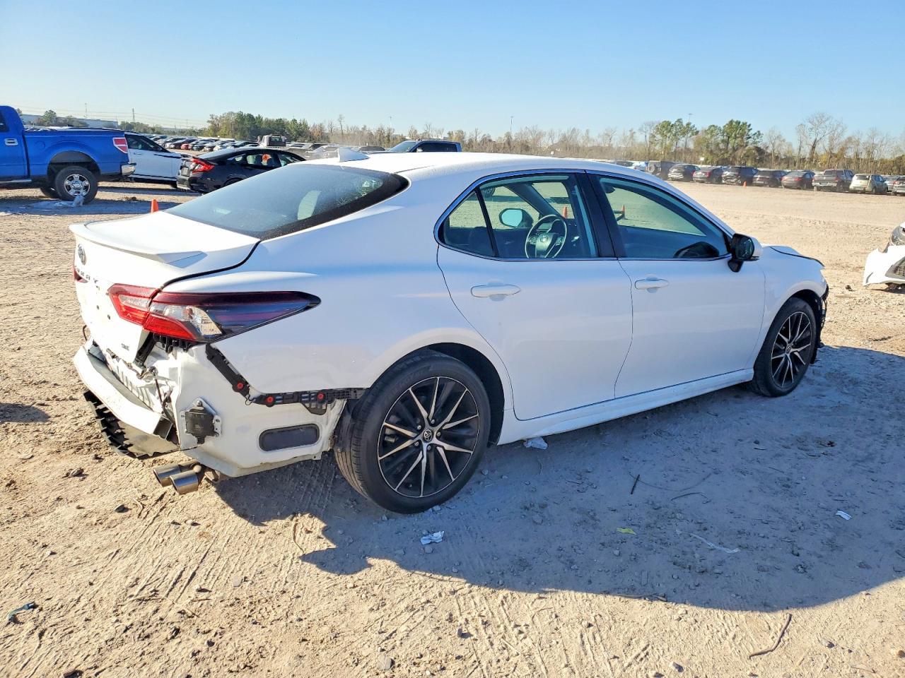 2022 TOYOTA CAMRY