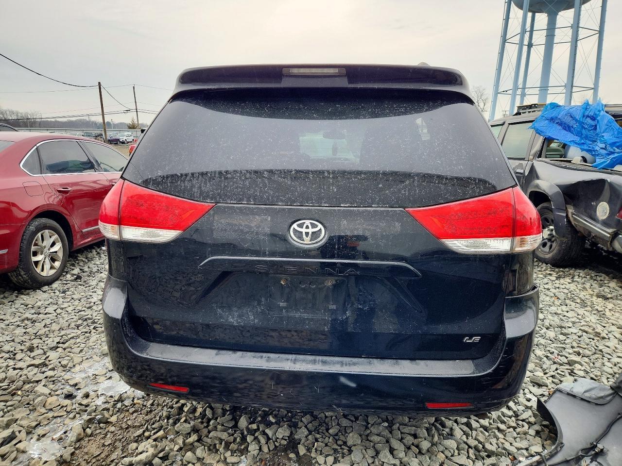 2014 TOYOTA SIENNA