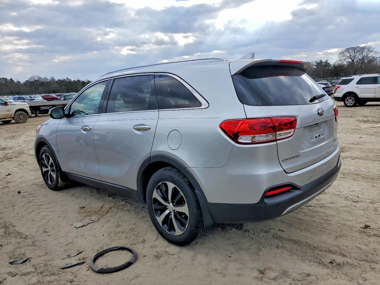 2016 KIA SORENTO