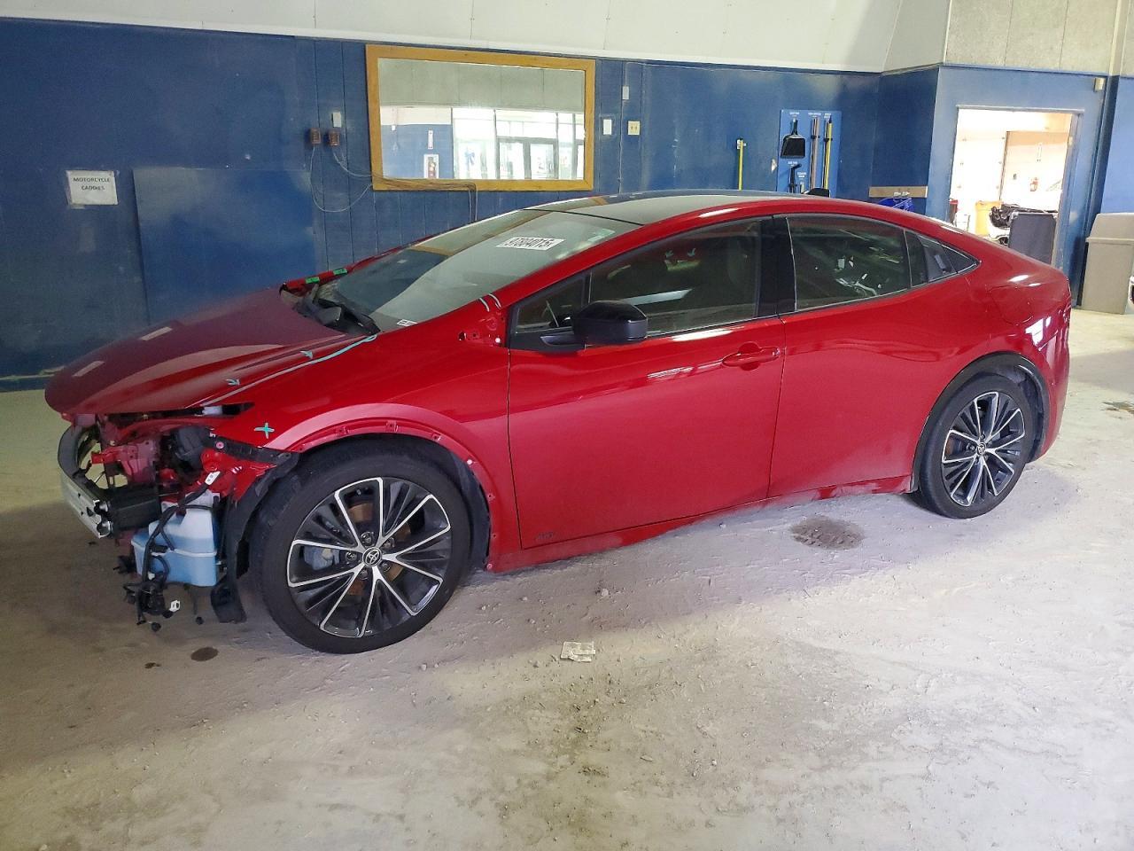 2024 TOYOTA PRIUS