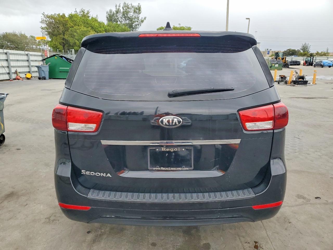 2016 KIA SEDONA
