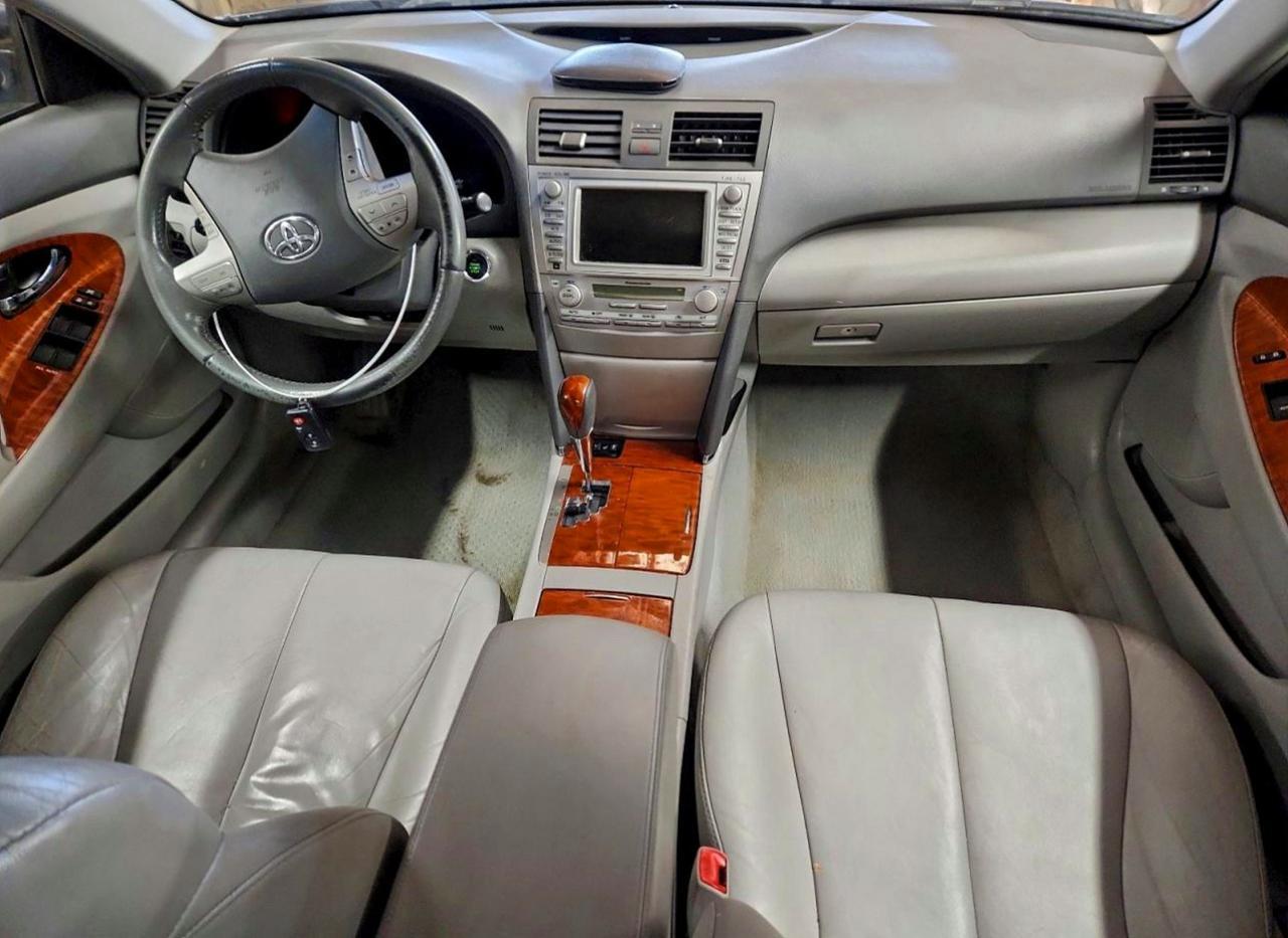 2011 TOYOTA CAMRY