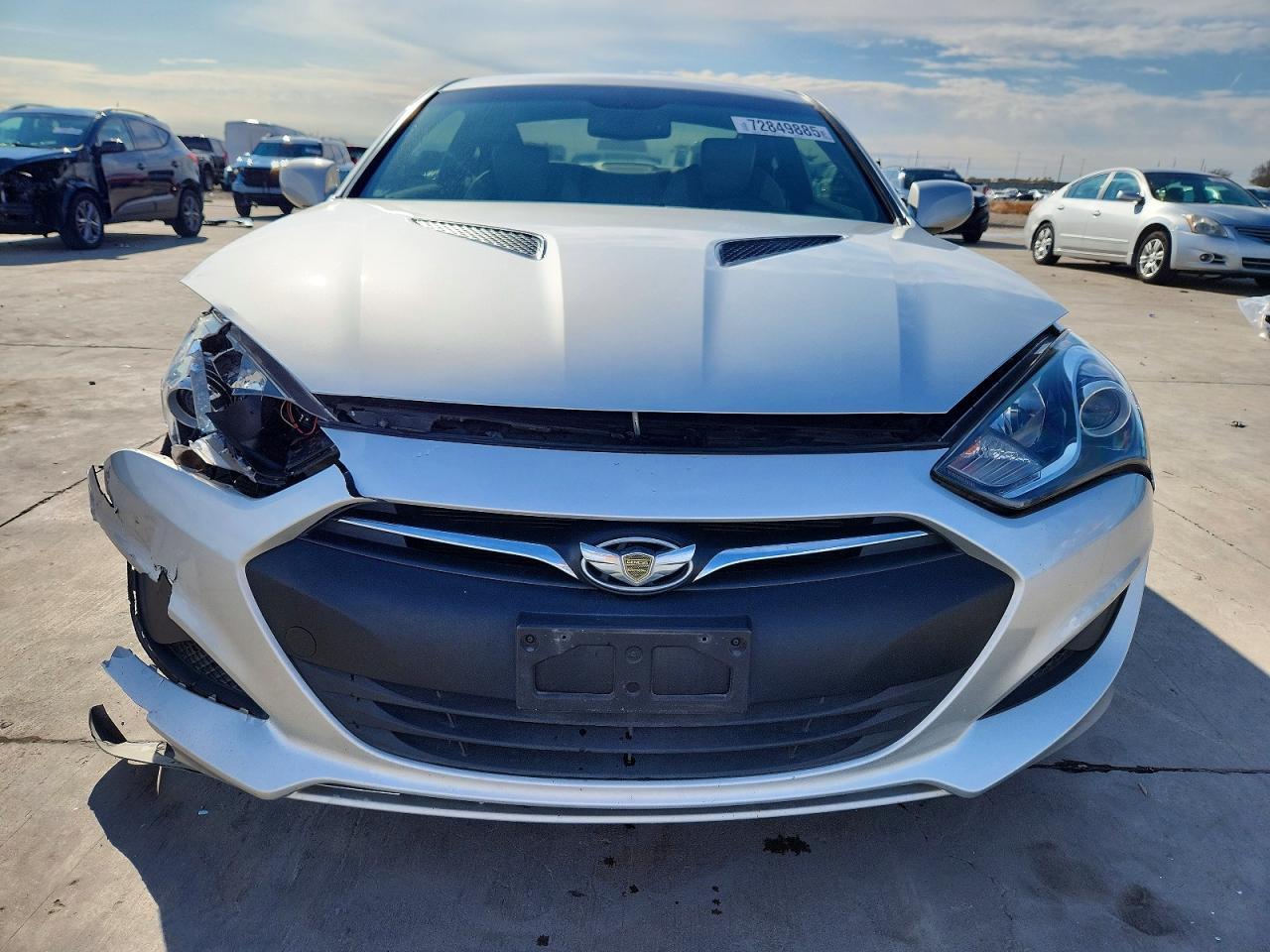 2013 HYUNDAI GENESIS