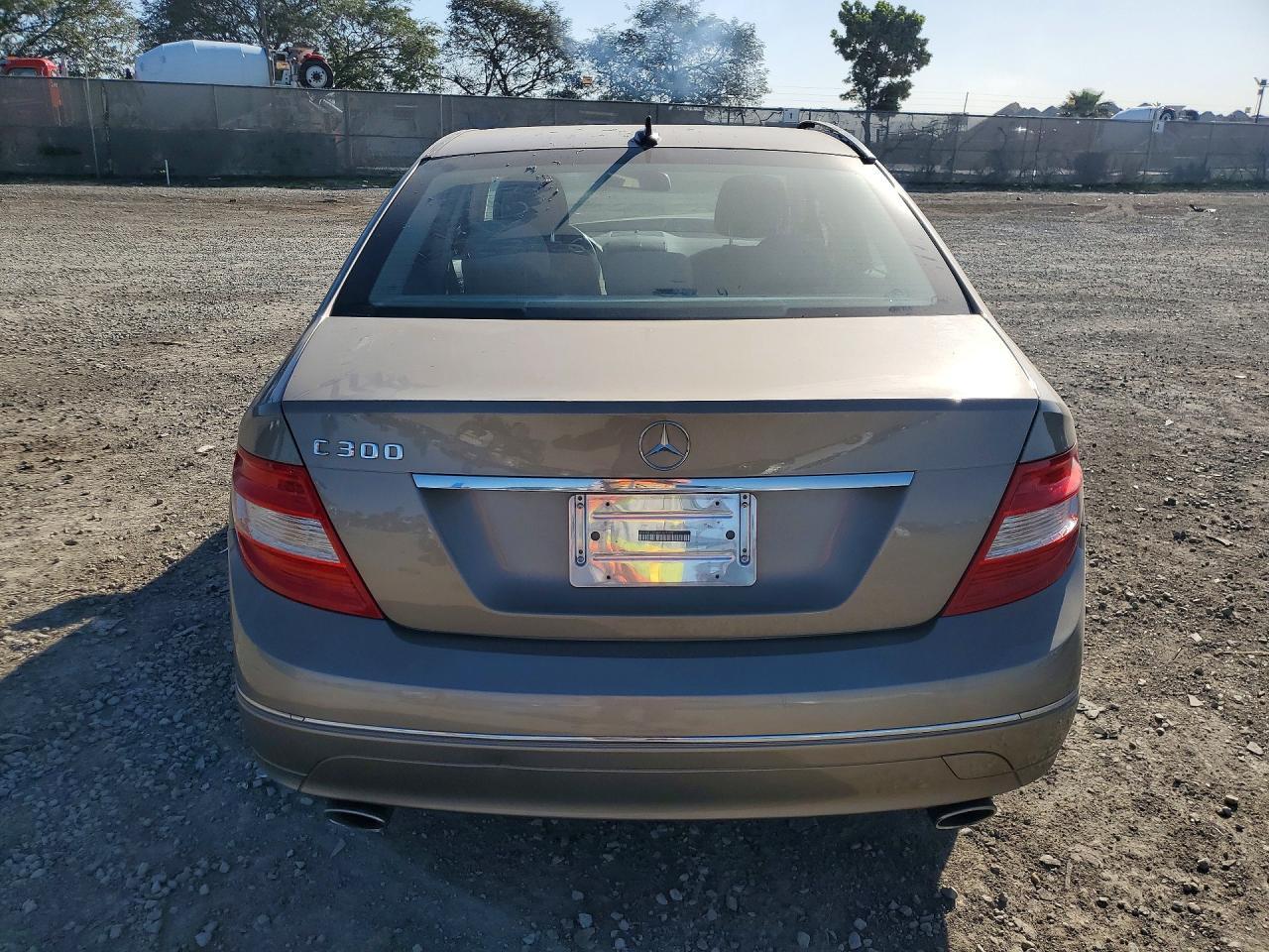 2011 MERCEDES-BENZ C-CLASS