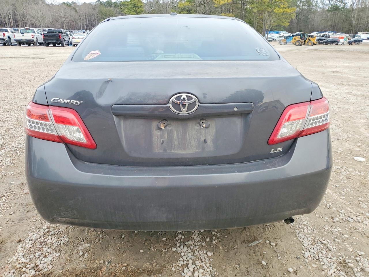2010 TOYOTA CAMRY