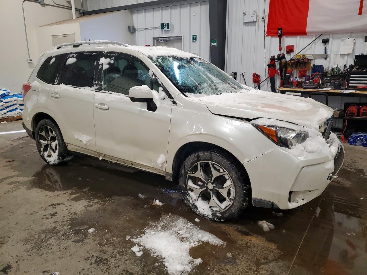 2016 SUBARU FORESTER