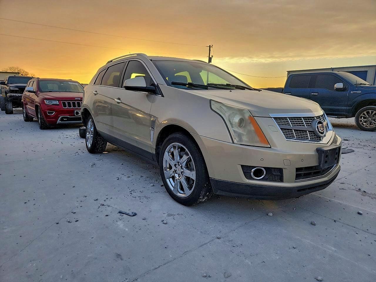 2010 CADILLAC SRX