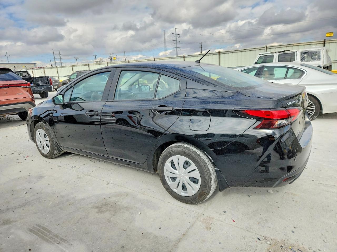 2025 NISSAN VERSA