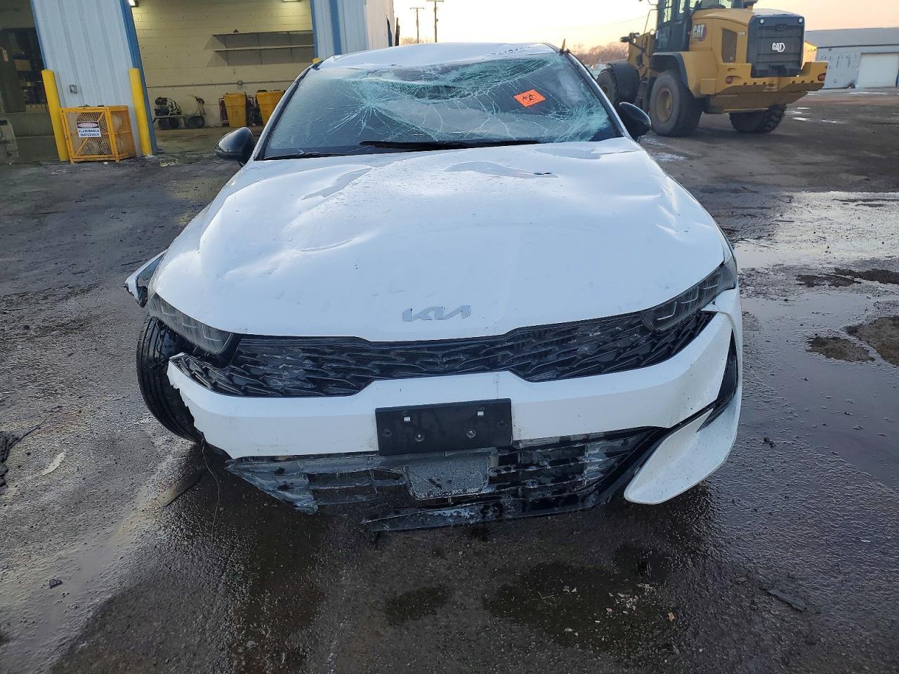 2023 KIA K5