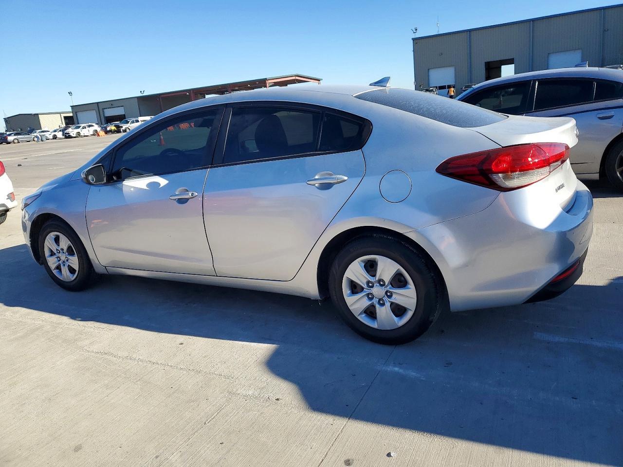 2017 KIA FORTE