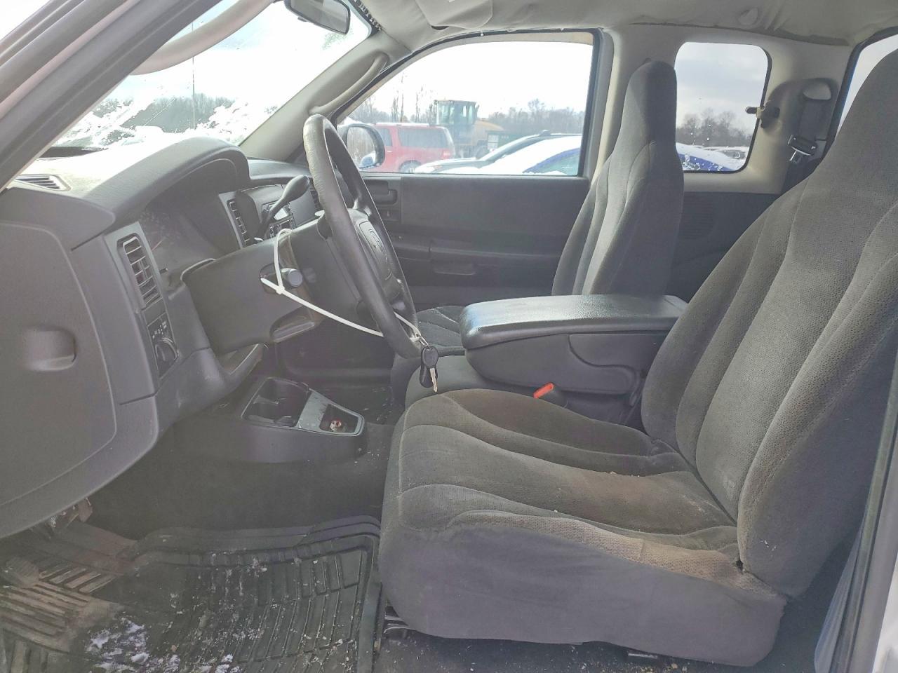 2004 DODGE Dakota