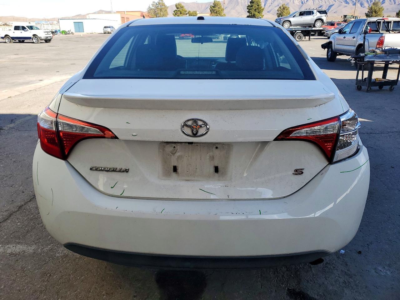 2016 TOYOTA COROLLA