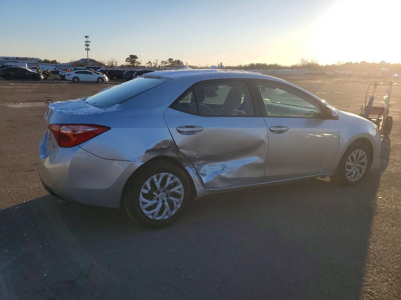 2018 TOYOTA COROLLA