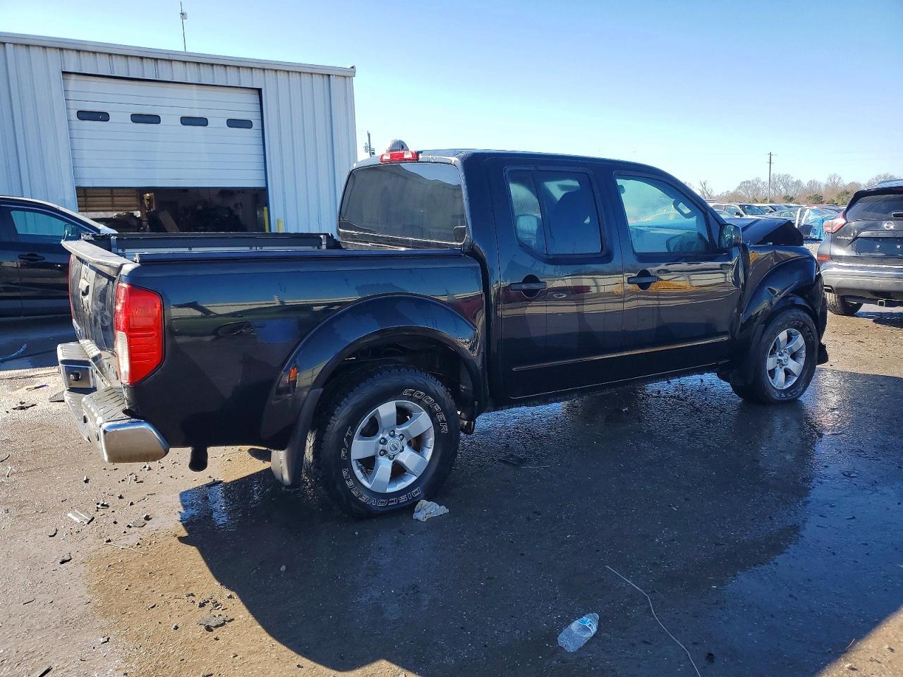 2013 NISSAN Frontier