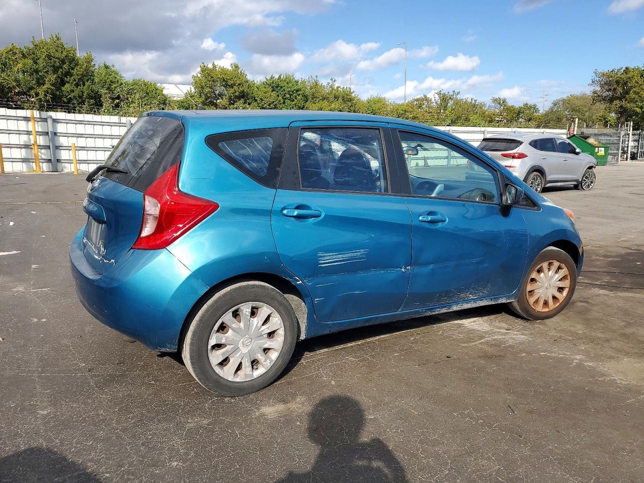 2015 NISSAN Versa Note