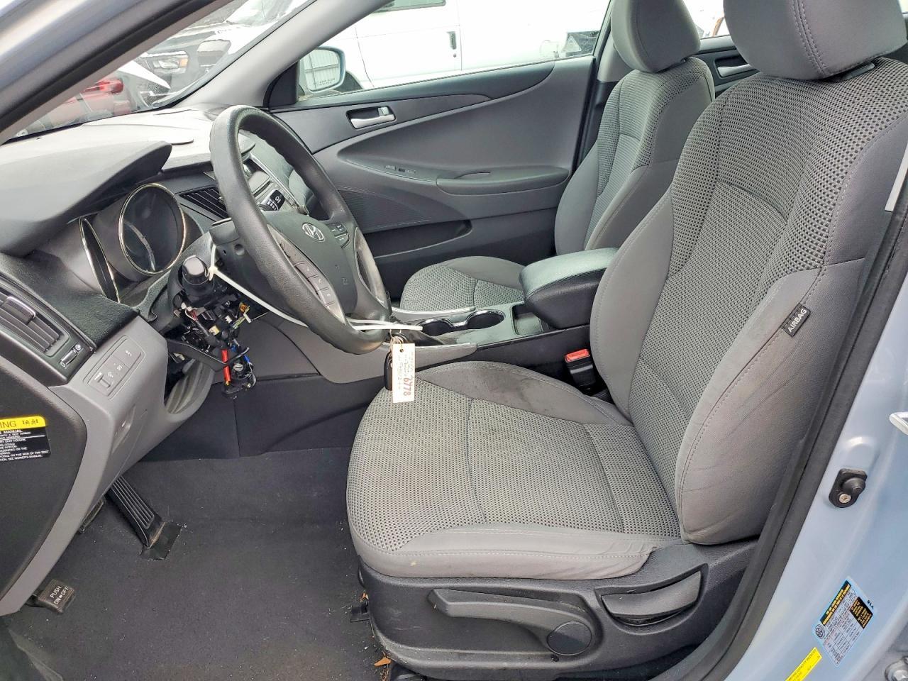2011 HYUNDAI SONATA