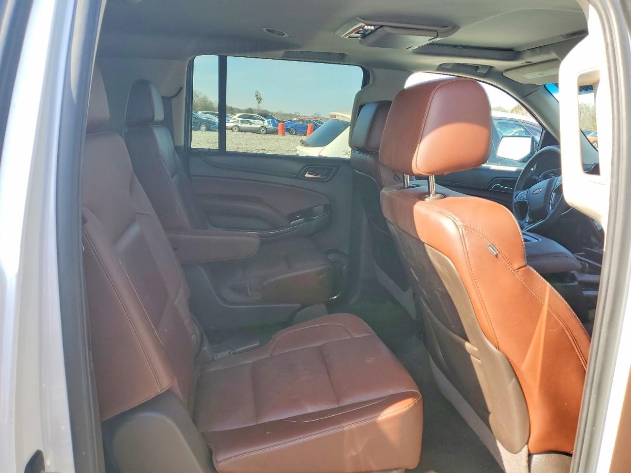 2016 CHEVROLET Suburban