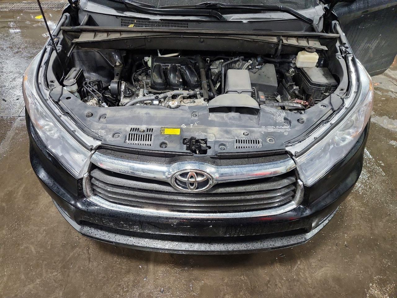 2015 TOYOTA HIGHLANDER
