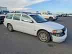 2005 VOLVO V70