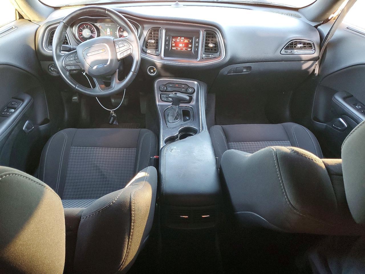 2017 DODGE Challenger