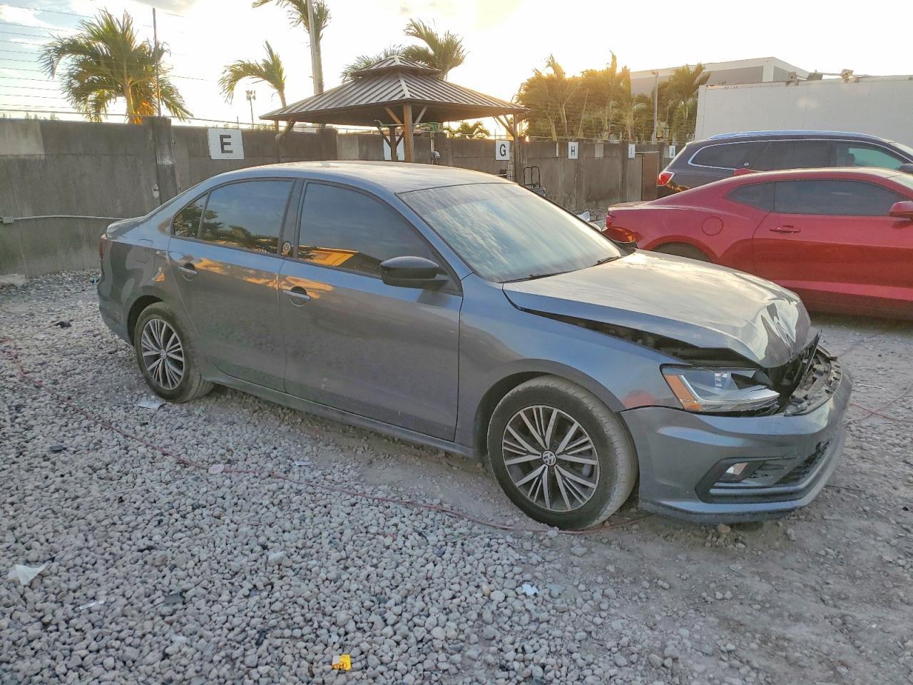 2018 VOLKSWAGEN JETTA