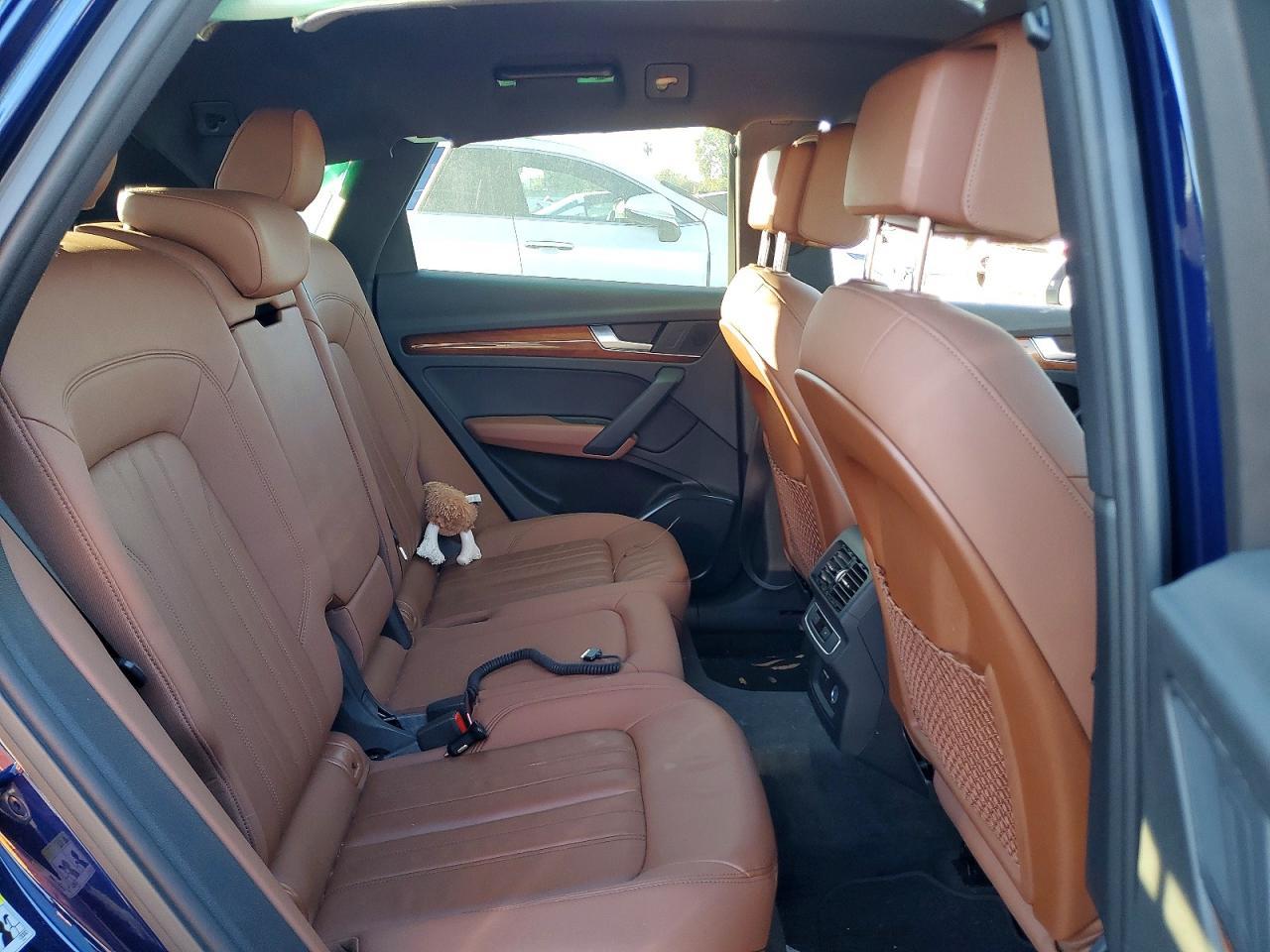 2022 AUDI Q5