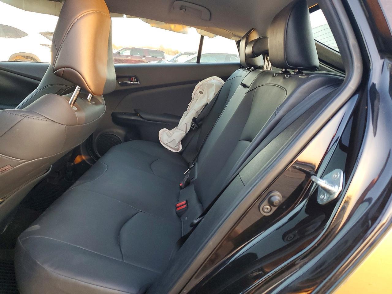 2022 TOYOTA PRIUS