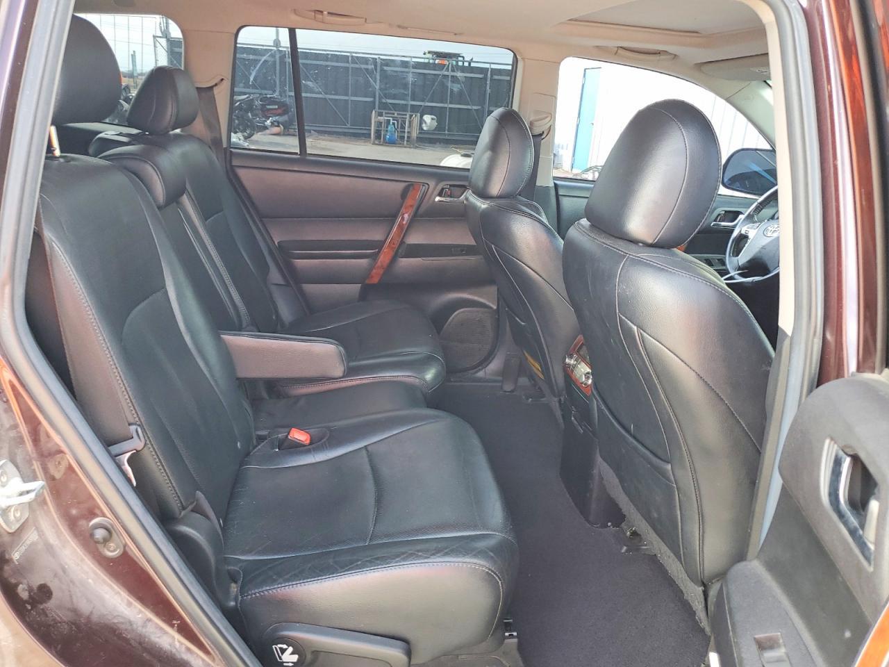 2012 TOYOTA HIGHLANDER
