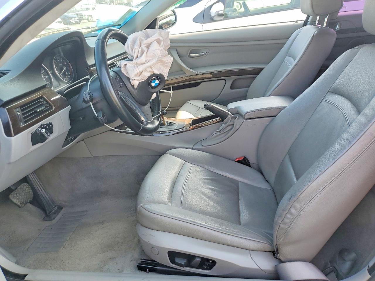 2011 BMW 3 SERIES