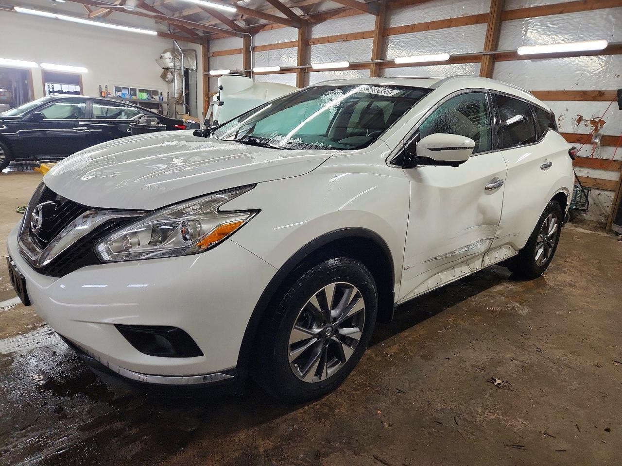 2016 NISSAN MURANO