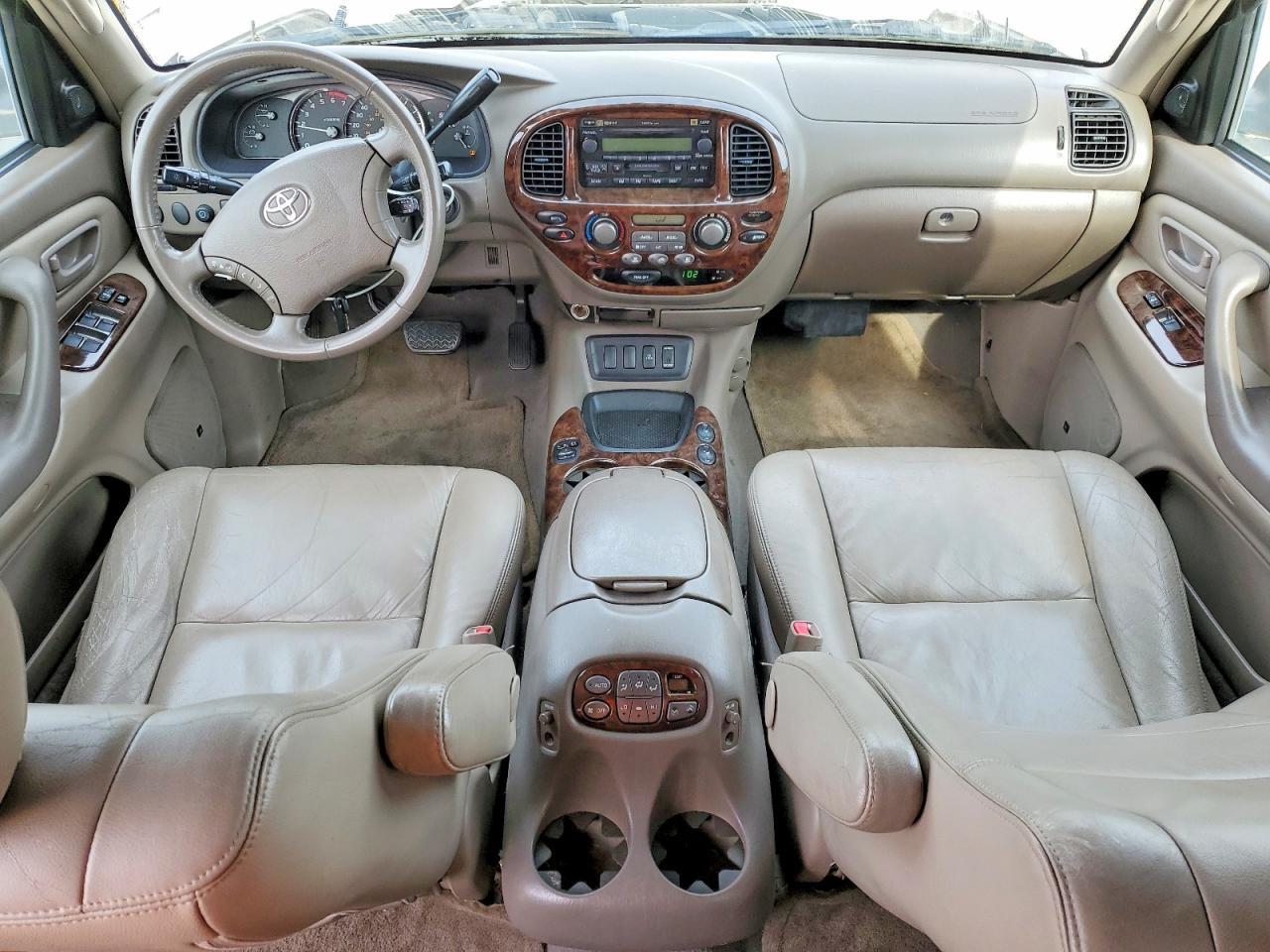 2005 TOYOTA Sequoia