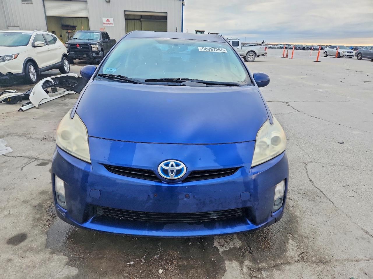 2011 TOYOTA PRIUS