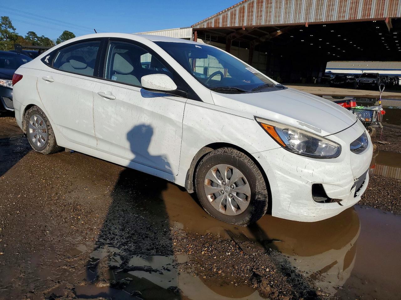 2015 HYUNDAI ACCENT