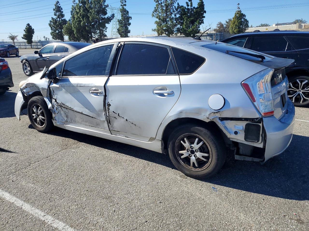 2011 TOYOTA PRIUS