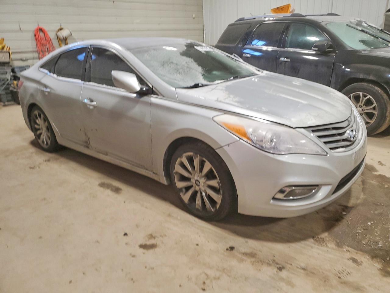 2013 HYUNDAI Azera