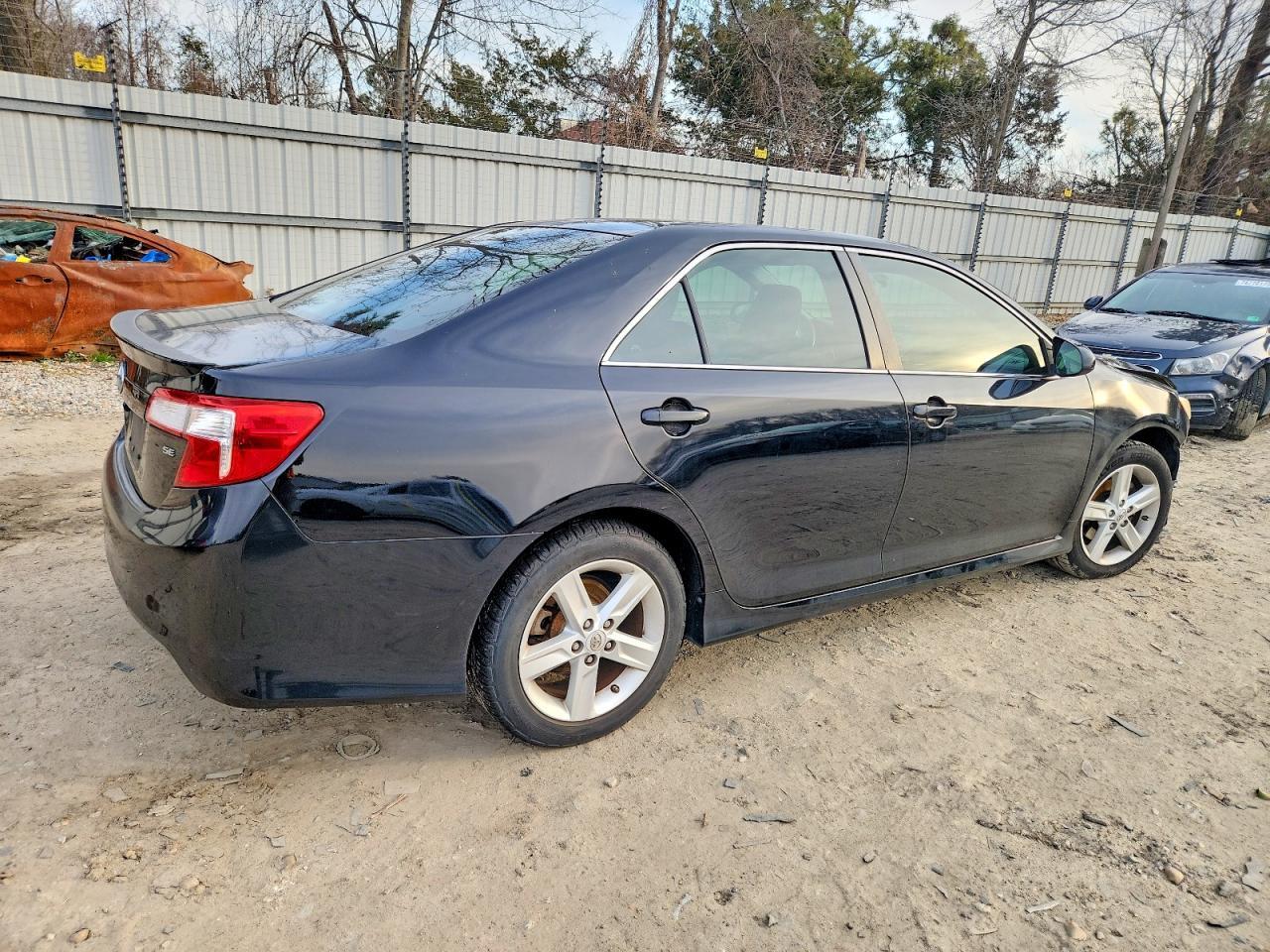 2012 TOYOTA CAMRY