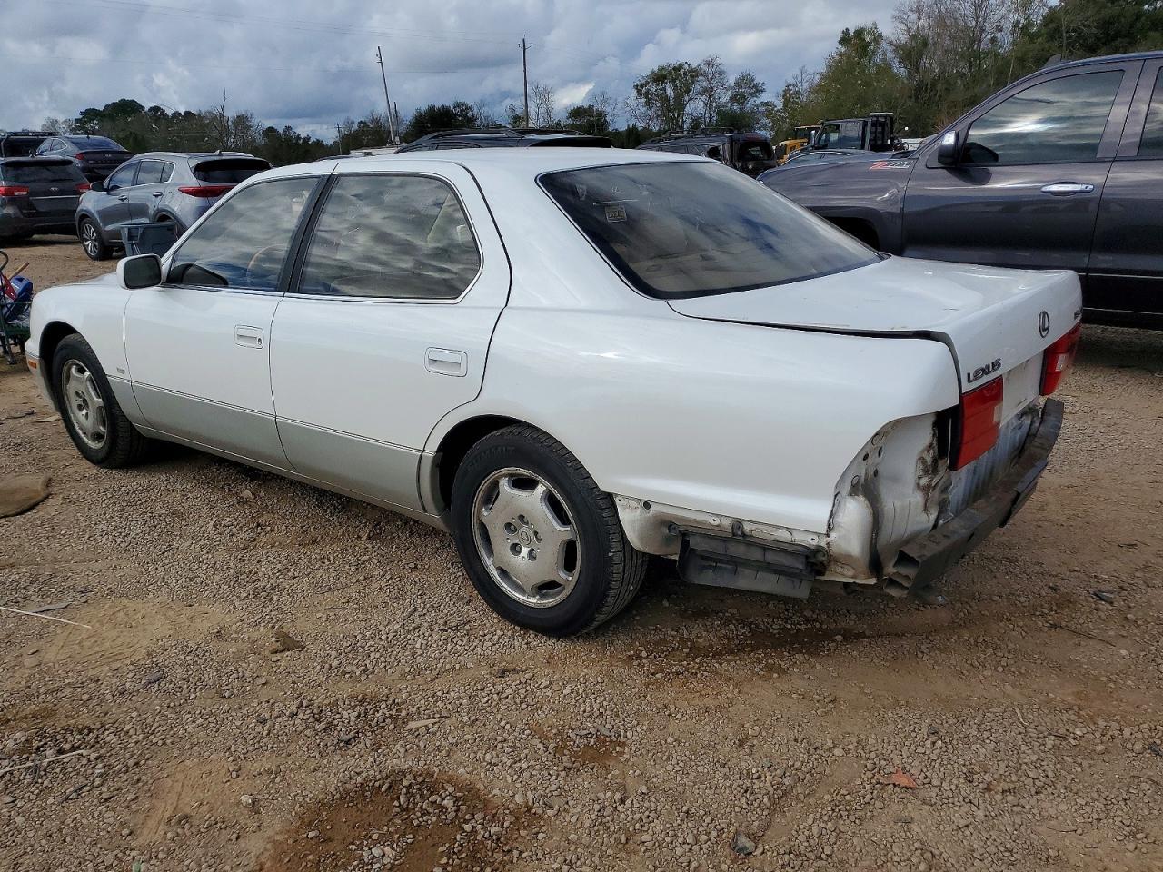 2000 LEXUS Ls 400