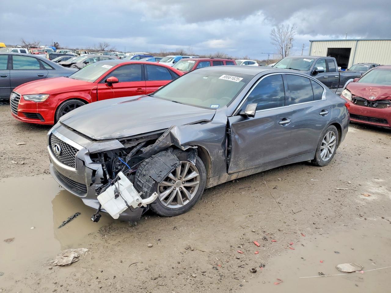 2016 INFINITI Q50