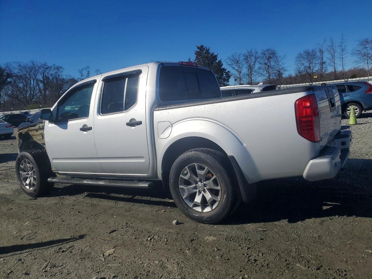2021 NISSAN Frontier
