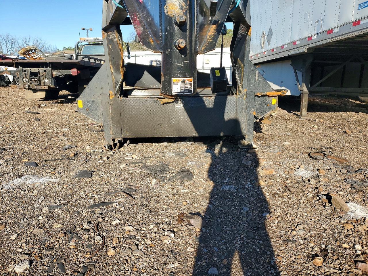2025 Trail Maxx Gooseneck