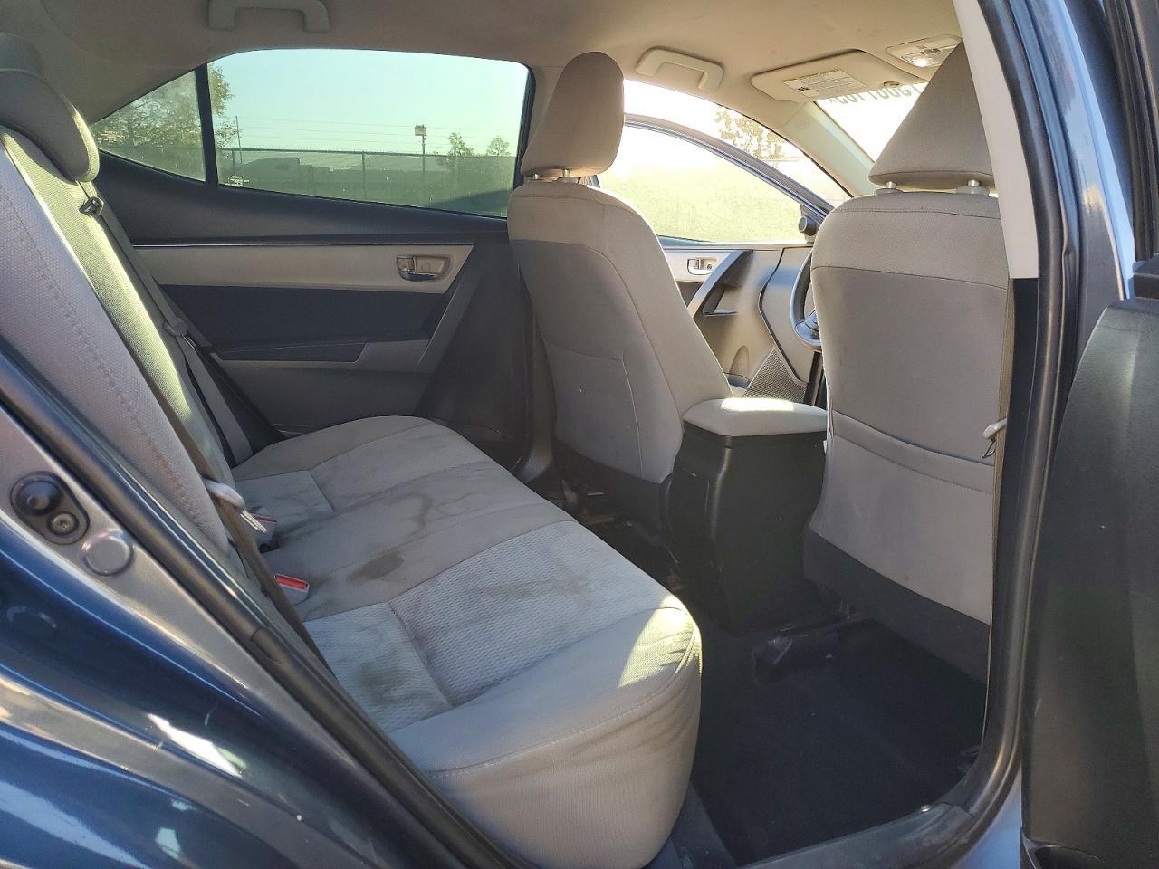 2015 TOYOTA COROLLA