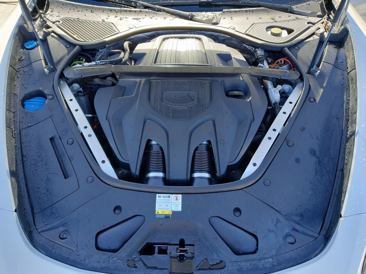 2022 PORSCHE Panamera
