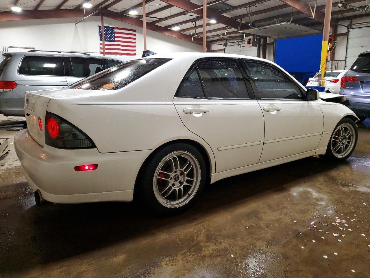 2003 LEXUS IS 300