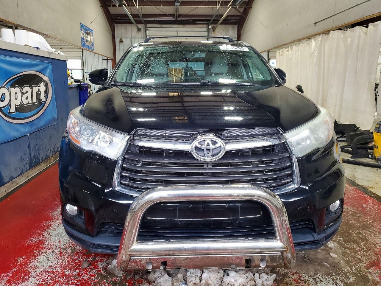 2016 TOYOTA HIGHLANDER