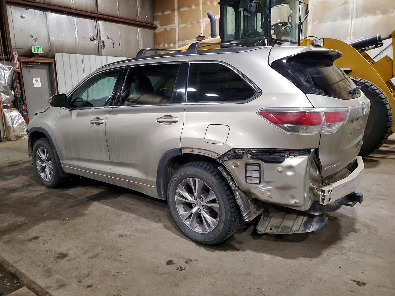 2015 TOYOTA HIGHLANDER